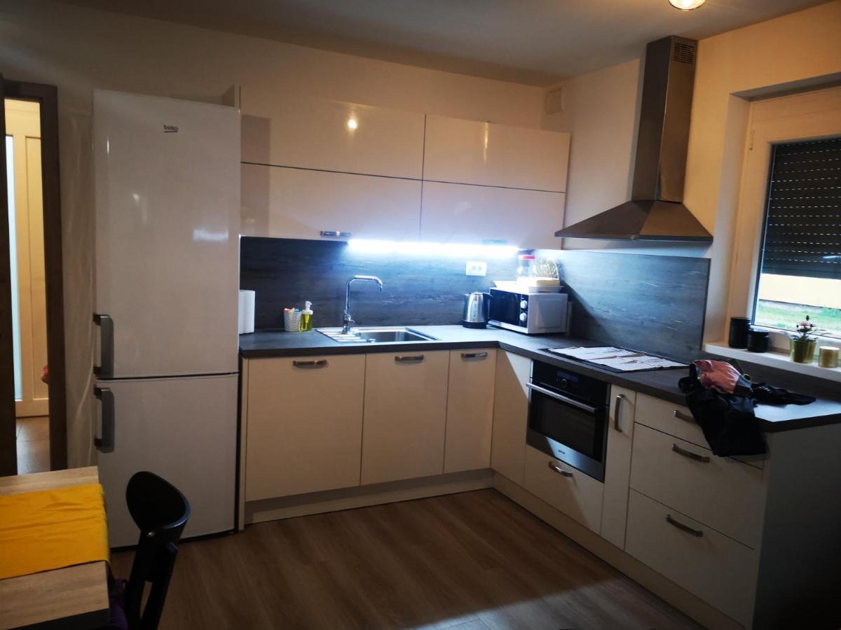 Апарт отель Aparthouse Alfa1 Чатеж-об-Сави Экстерьер фото
